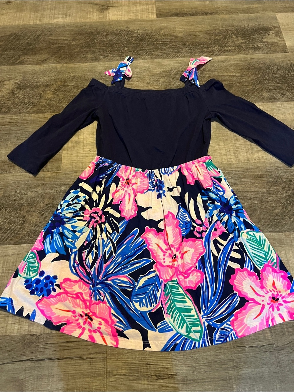 Lilly Pulitzer Girl’s Jaci Off-The-Shoulder dress size 8/10 - Picture 3 of 5